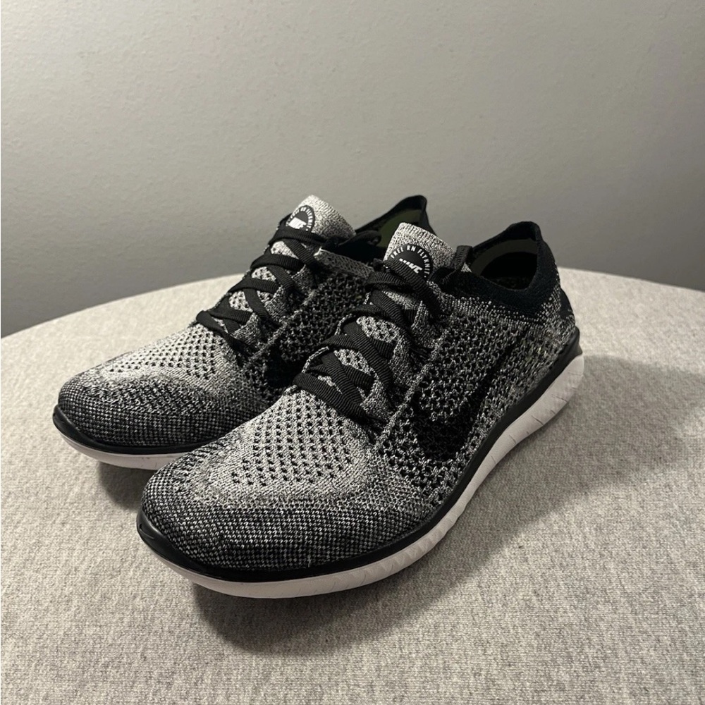 Nike Free Run Flyknit 2018 Oreo Black/White Women's Shoe Size 8 942839-101 - Picture 9 of 11